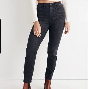 Madewell High-Rise Slim Straight Jeans in Richgrove Wash